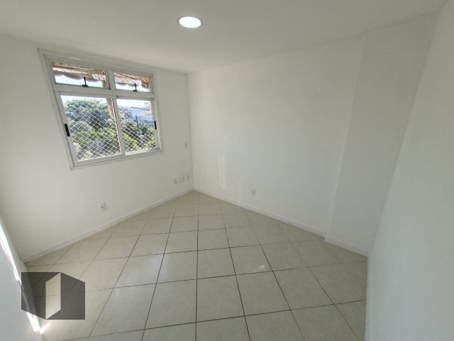 Apartamento à venda com 3 quartos, 114m² - Foto 9