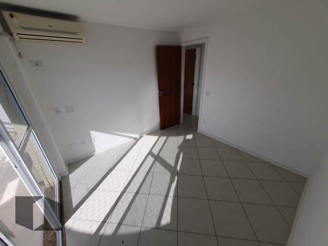 Apartamento à venda com 3 quartos, 114m² - Foto 12