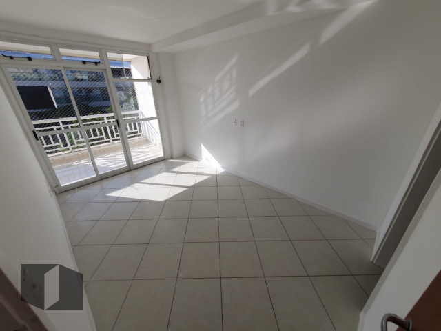 Apartamento à venda com 3 quartos, 114m² - Foto 13