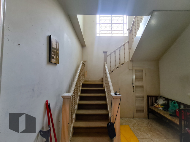 Casa à venda com 6 quartos, 292m² - Foto 17