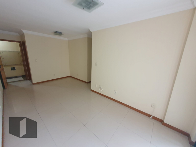 Apartamento à venda com 3 quartos, 98m² - Foto 4