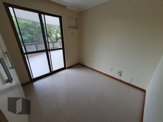 Apartamento à venda com 3 quartos, 98m² - Foto 8