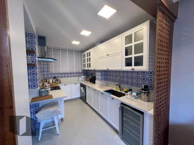 Apartamento à venda com 3 quartos, 131m² - Foto 21