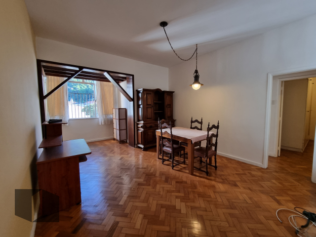 Apartamento à venda com 3 quartos, 98m² - Foto 2