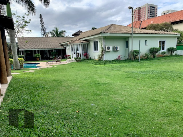 Casa de Condomínio à venda com 5 quartos, 758m² - Foto 4