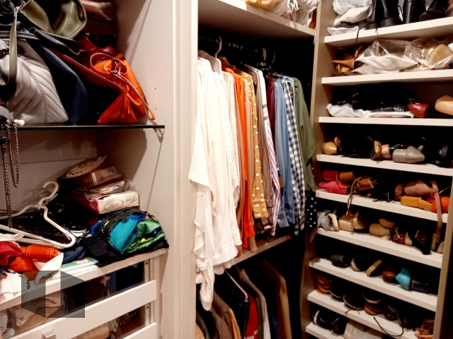 22 closet