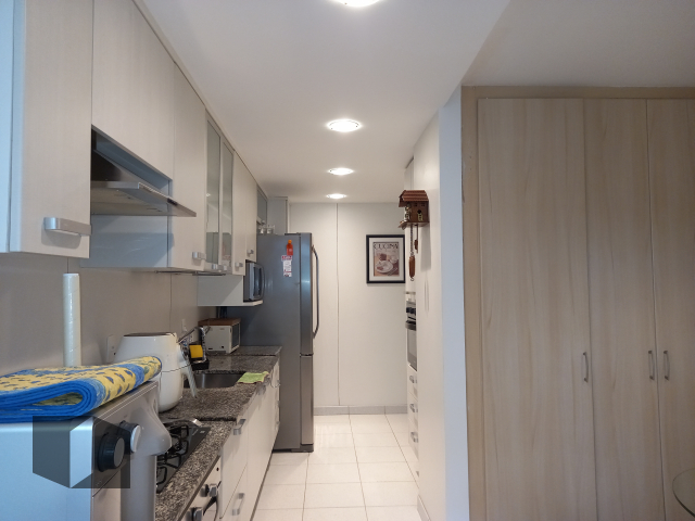 Apartamento à venda com 3 quartos, 129m² - Foto 32