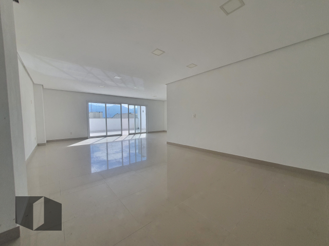 Cobertura à venda com 4 quartos, 346m² - Foto 9