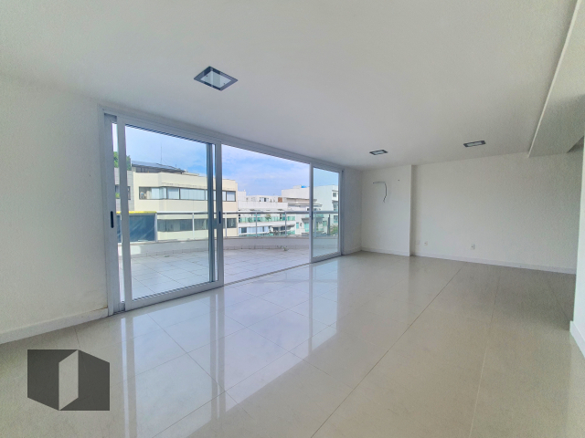 Cobertura à venda com 4 quartos, 346m² - Foto 1