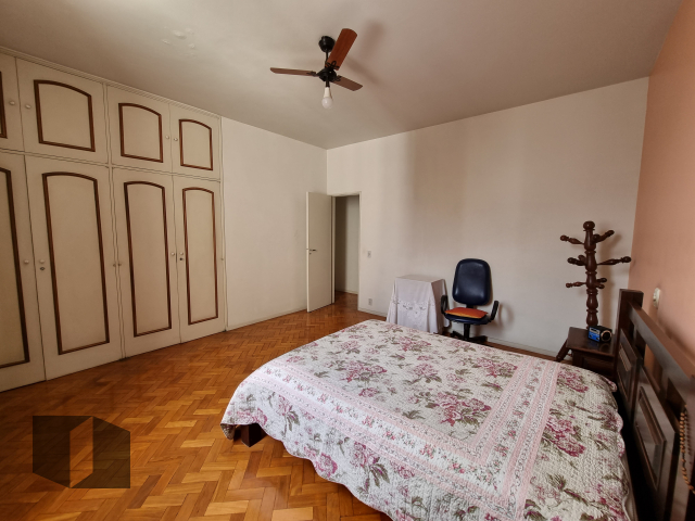 Apartamento à venda com 4 quartos, 240m² - Foto 10