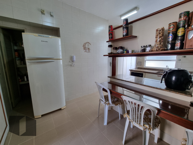 Apartamento à venda com 4 quartos, 240m² - Foto 33