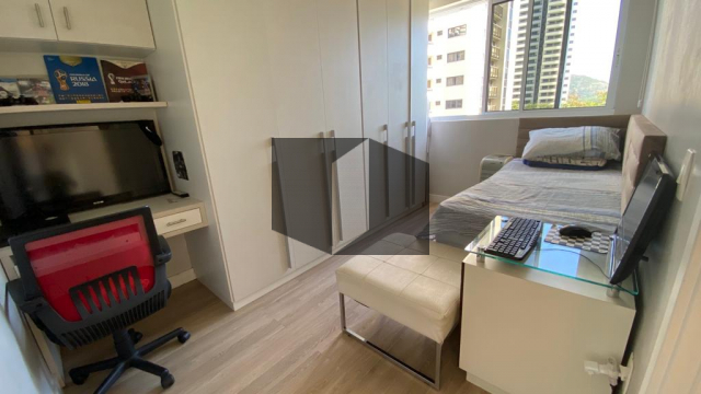 Apartamento à venda com 3 quartos, 111m² - Foto 11