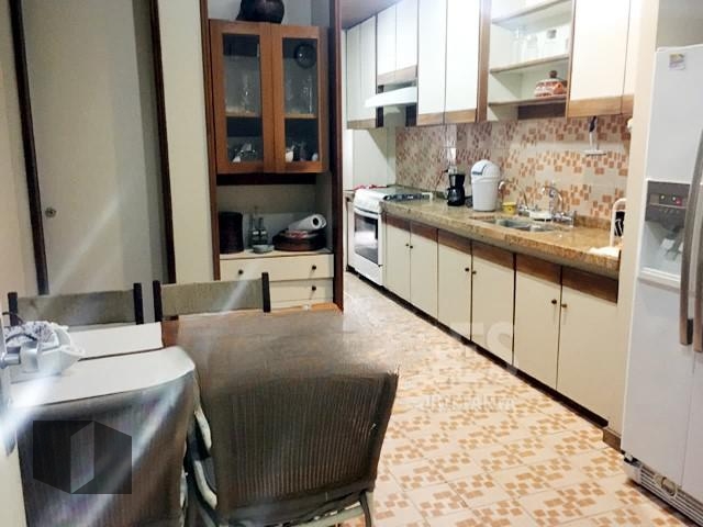 Apartamento para alugar com 3 quartos, 260m² - Foto 19