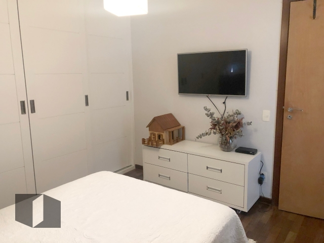 Apartamento à venda com 4 quartos, 184m² - Foto 13