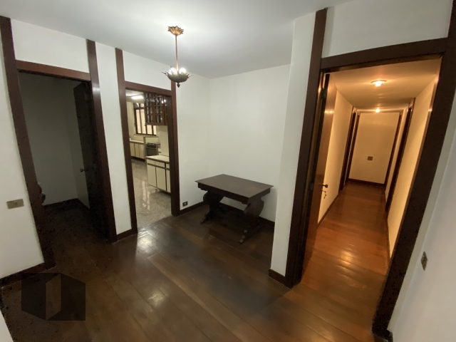 Apartamento à venda com 4 quartos, 250m² - Foto 10