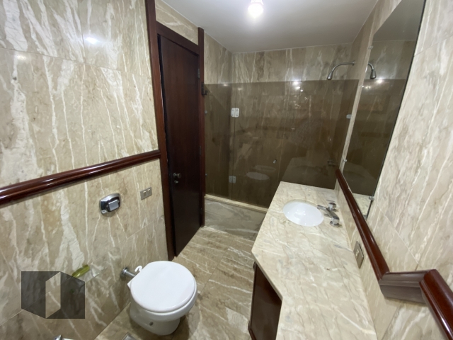 Apartamento à venda com 4 quartos, 250m² - Foto 14