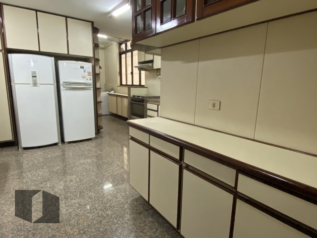 Apartamento à venda com 4 quartos, 250m² - Foto 25