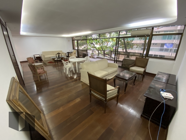 Apartamento à venda com 4 quartos, 250m² - Foto 3