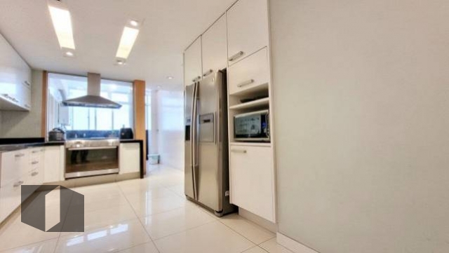 Apartamento à venda com 4 quartos, 170m² - Foto 23