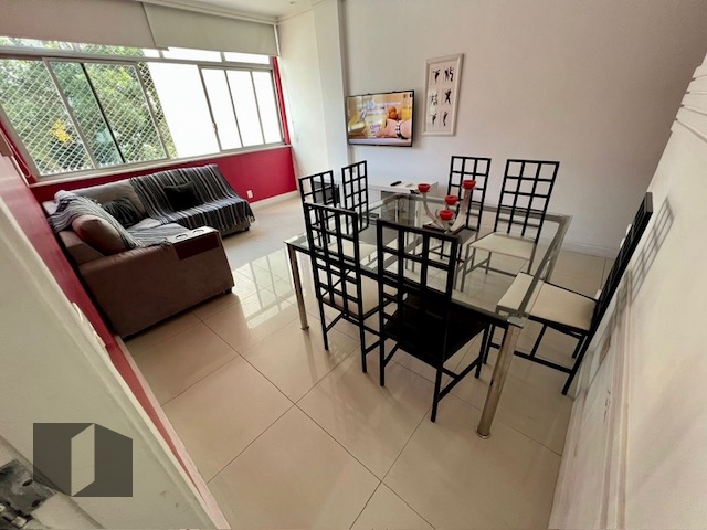 Apartamento à venda com 2 quartos, 77m² - Foto 1