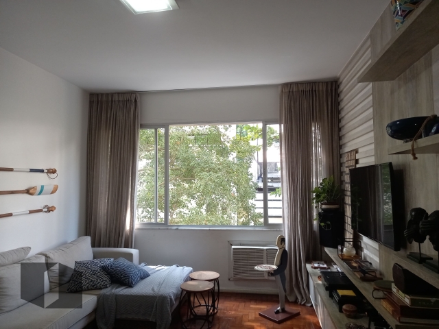 Apartamento à venda com 3 quartos, 98m² - Foto 1