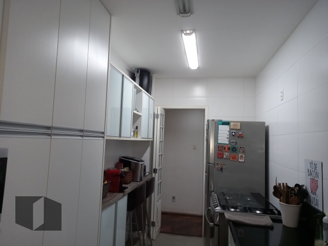 Apartamento à venda com 3 quartos, 98m² - Foto 11