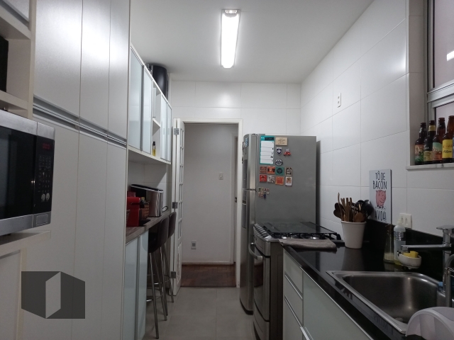 Apartamento à venda com 3 quartos, 98m² - Foto 14