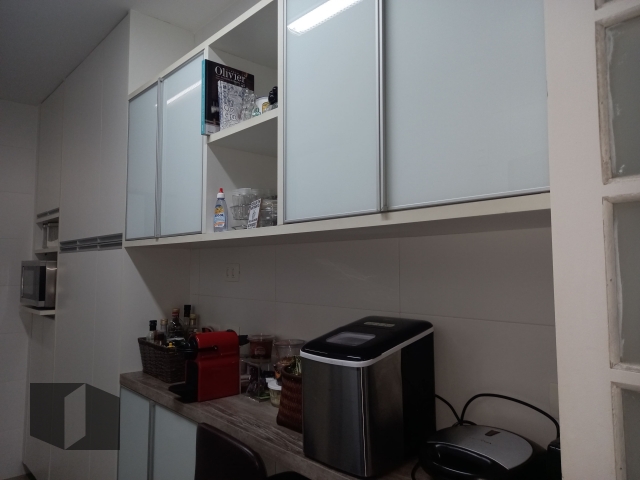 Apartamento à venda com 3 quartos, 98m² - Foto 13