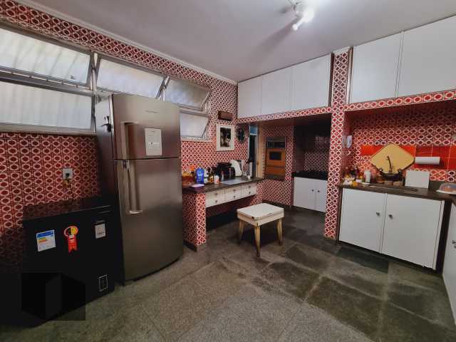 Apartamento à venda com 3 quartos, 292m² - Foto 22