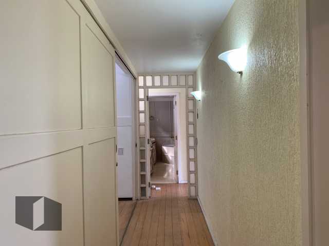 Casa à venda com 5 quartos, 680m² - Foto 12