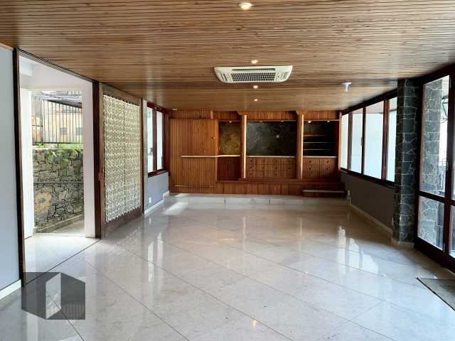 Casa à venda com 5 quartos, 680m² - Foto 3