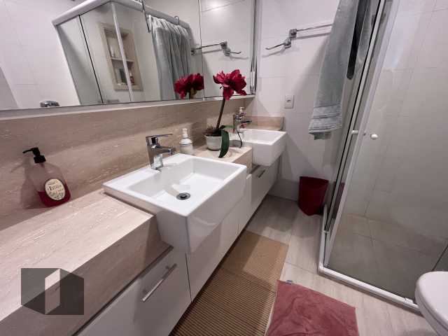 Apartamento à venda com 4 quartos, 166m² - Foto 12