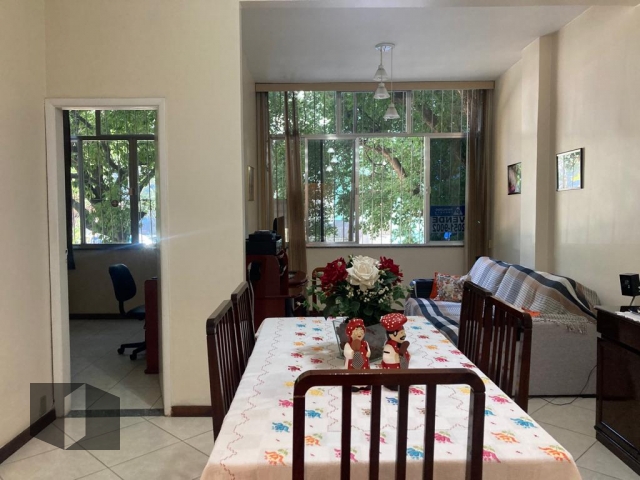 Apartamento à venda com 3 quartos, 109m² - Foto 2