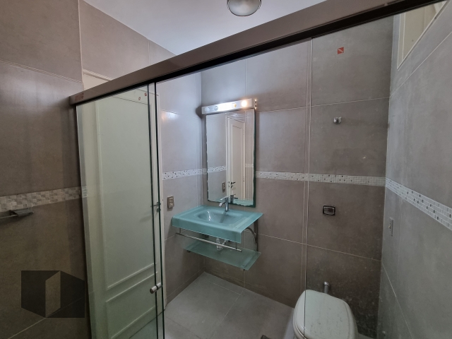 Apartamento à venda com 3 quartos, 220m² - Foto 19