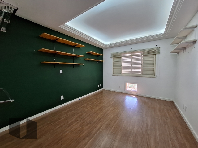 Casa à venda com 4 quartos, 245m² - Foto 15