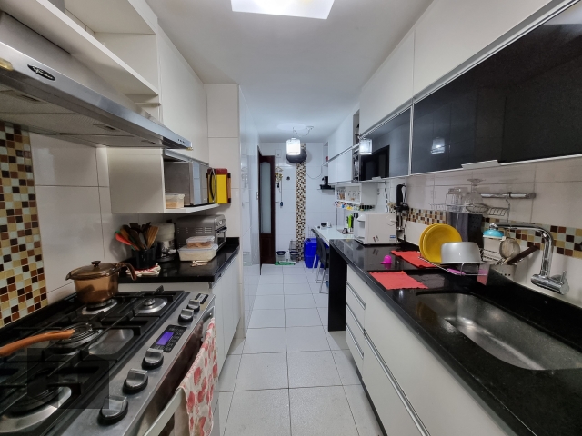 Apartamento à venda com 3 quartos, 120m² - Foto 22