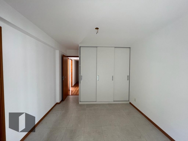 Apartamento para alugar com 4 quartos, 201m² - Foto 15