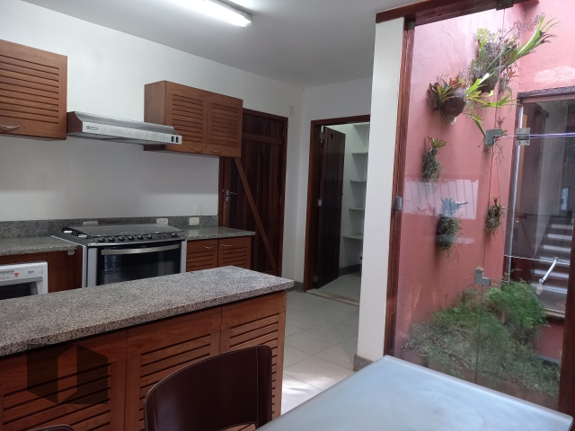 Casa à venda com 3 quartos, 276m² - Foto 20