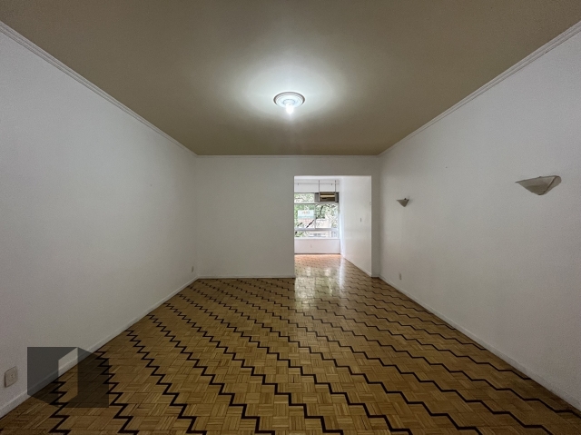 Apartamento à venda com 3 quartos, 161m² - Foto 1