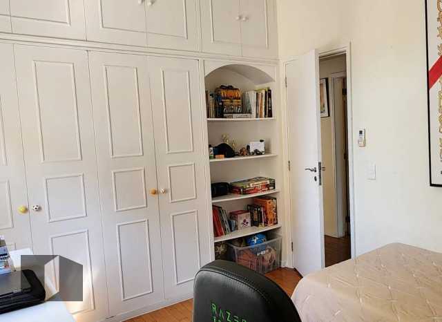 Apartamento à venda com 4 quartos, 155m² - Foto 13