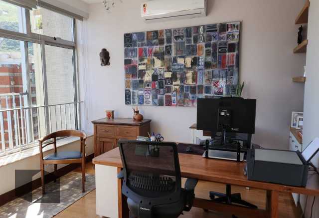 Apartamento à venda com 4 quartos, 155m² - Foto 6