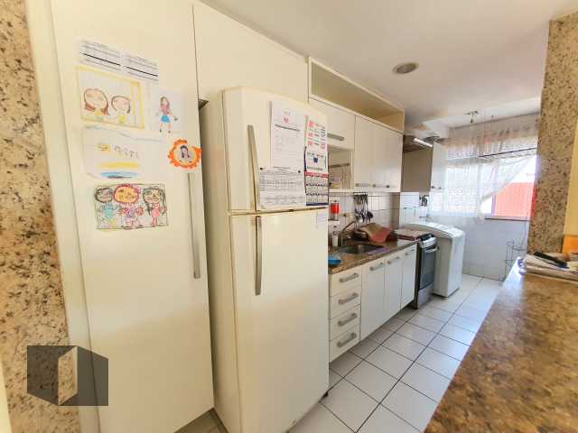 Apartamento à venda com 3 quartos, 83m² - Foto 12