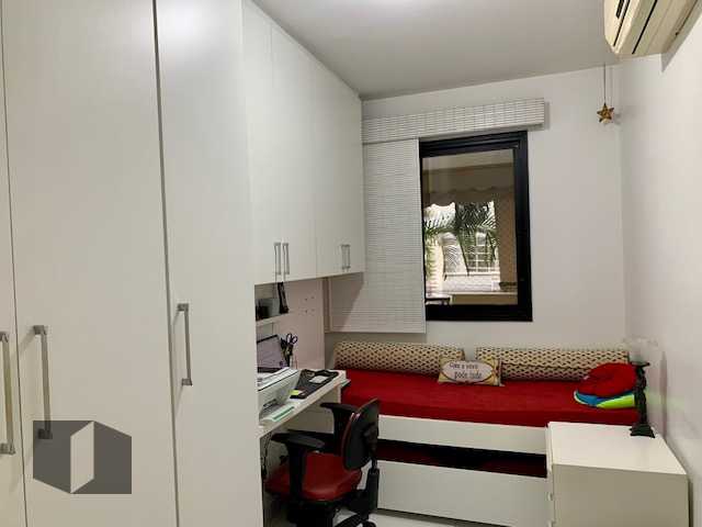 Apartamento à venda com 3 quartos, 110m² - Foto 10