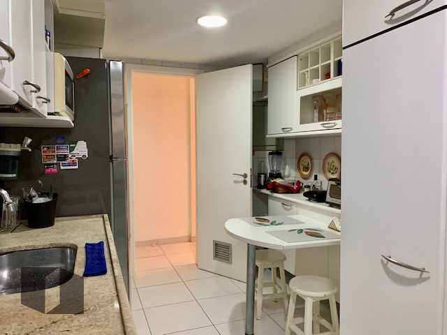 Apartamento à venda com 3 quartos, 110m² - Foto 16