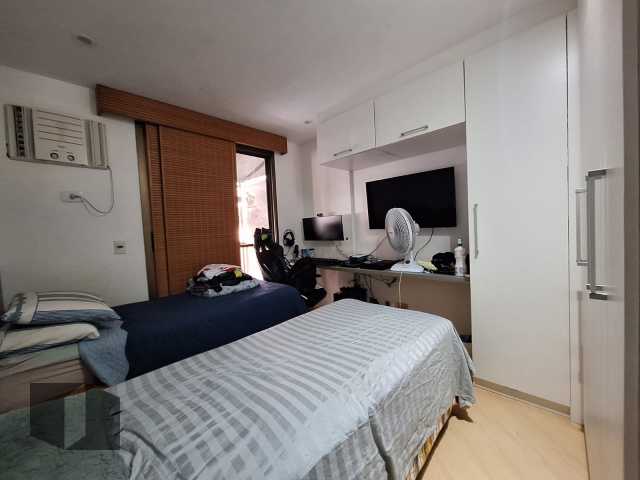 Cobertura à venda com 4 quartos, 218m² - Foto 15