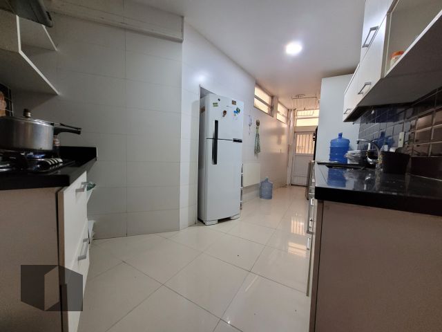 Apartamento à venda com 3 quartos, 100m² - Foto 13