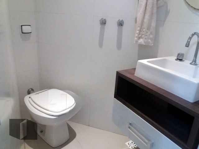 Apartamento à venda com 3 quartos, 100m² - Foto 3