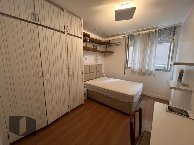 Apartamento à venda com 4 quartos, 245m² - Foto 16