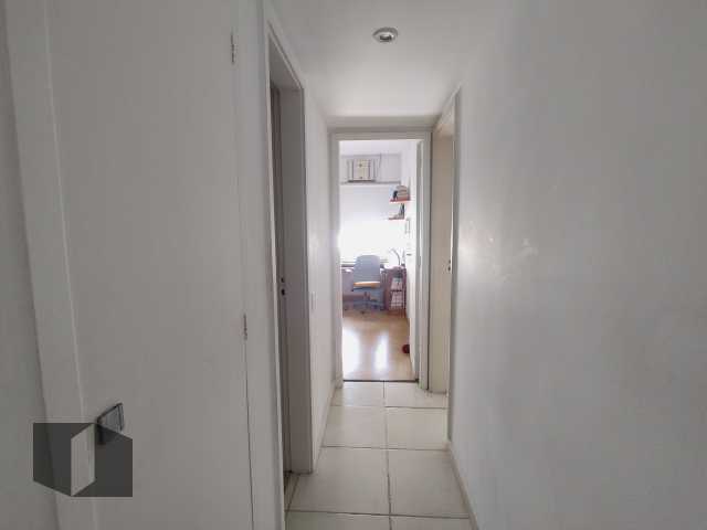 Apartamento à venda com 3 quartos, 111m² - Foto 11