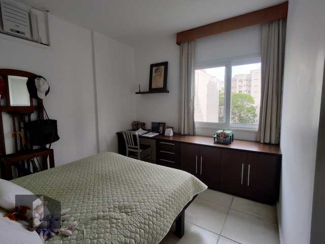 Apartamento à venda com 3 quartos, 111m² - Foto 17